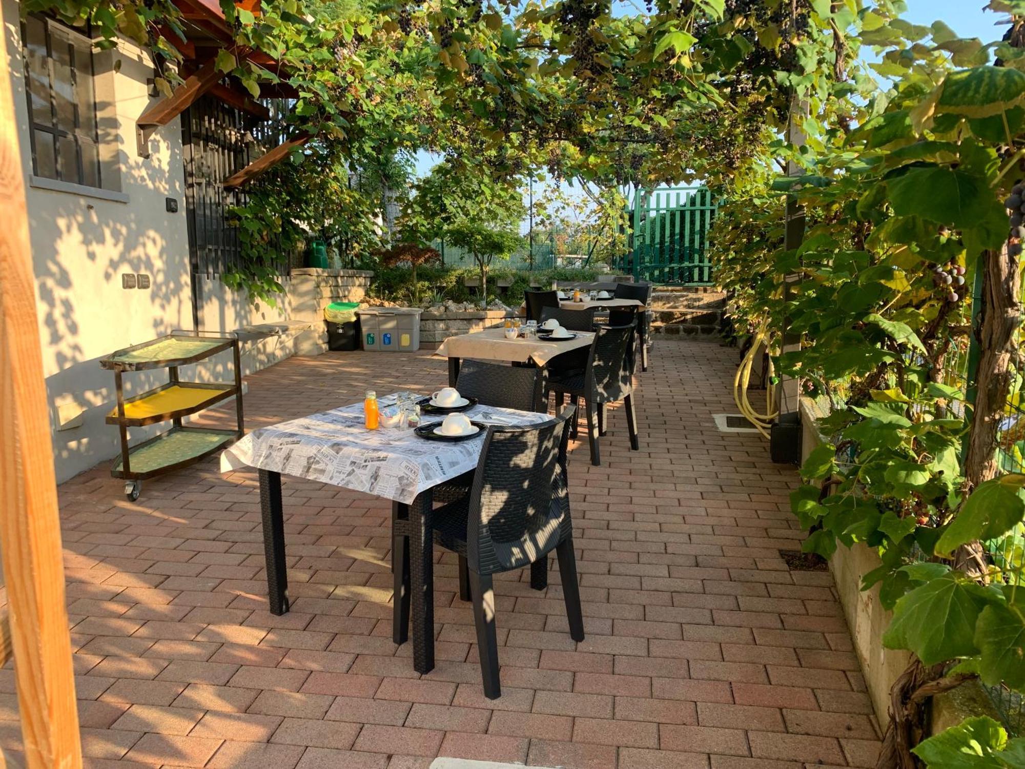 Villa Guardia Bed & Breakfast Indi Thelar المظهر الخارجي الصورة